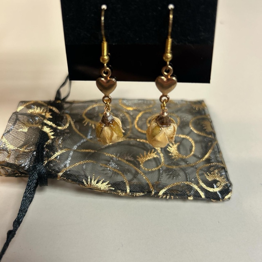 Flower earrings 💐 - Picture 3 of 5